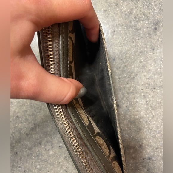 Coach wallet - Picture 9 of 14